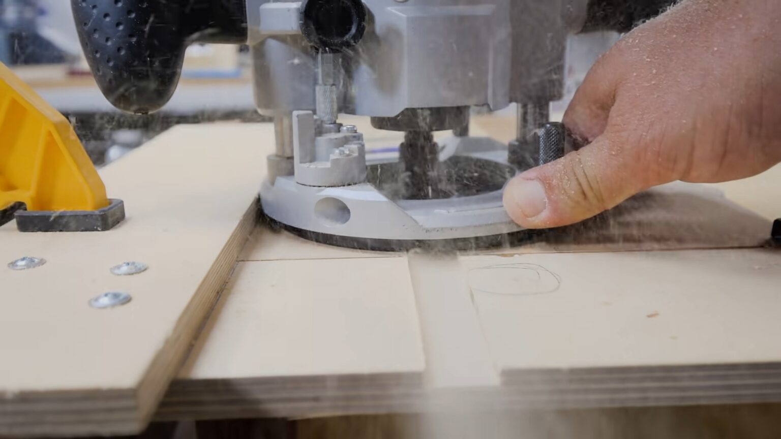 How to Build a Slot Car Track from Scratch in 7 Easy Steps?